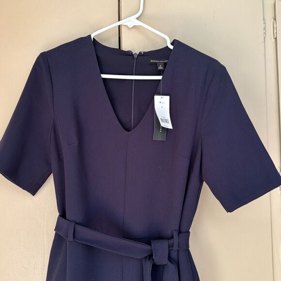 Banana republic navy lined V neck short sleeve tie belt wide leg jumpsuit. Sz 8 - Picture 2 of 8